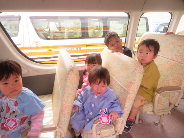 202504busbutton0013.jpg